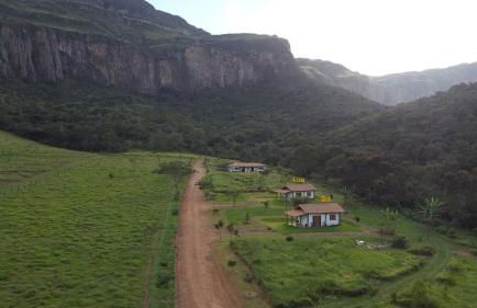 Chale Vale das Cachoeiras - Foto 49