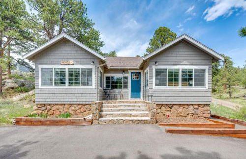 Steps to Estes Lake Mtn-View Hideaway with Hot Tub! - Foto 36