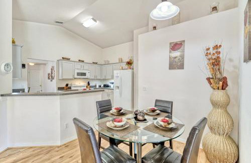 Sunny lake view villa with pool spa - close to attractions - Foto 51