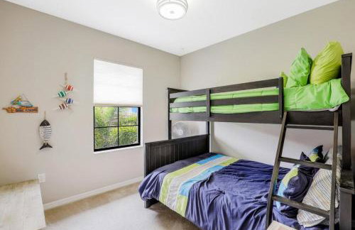 Beachy condo in Artesia with pool, gym and pickleball - Foto 16