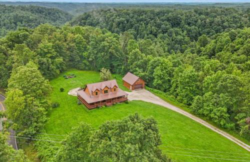 Red River Gorge Family Cabin with Hot Tub - Foto 7