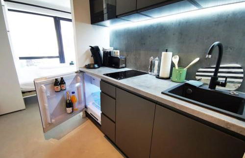 HH 06 by ROCKCHAIR - SUPERHOST Status - Modernes Apartment mit sonnigem Balkon & premium Boxspringbetten in Winterhude - Hamburg Top Geheimtipp - Foto 3