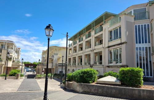 Appartement avec Piscine, Tennis & Balcon, Centre-ville Chatelaillon-Plage, 6 Pers, 2 Ch - FR-1-706-17 - Foto 16