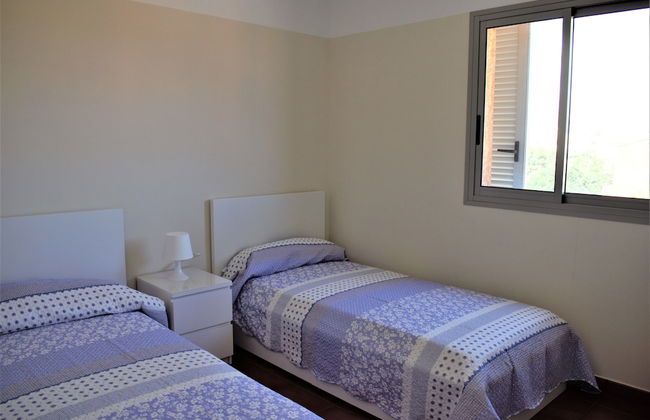 Espacioso Duplex en Última Planta Marina Sant Jordi - Foto 2