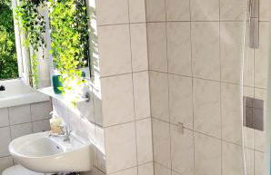 Helles Apartment mit Balkon am Großen Garten nahe Stadtzentrum - Foto 24