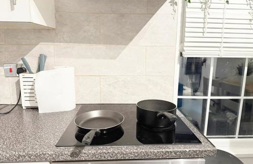 Garden Apartment with Free Parking near Wembley - Foto 5