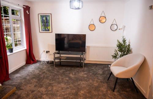 Conyngham Villa, Luxury Detached House, 6 Beds, 4BR,Large garden, Parking - Sleeps 8 - Foto 38