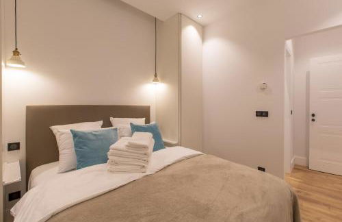 COURS SALEYA Renovated 3 Bedrooms 1 min to Beach Air Conditioning - Foto 25