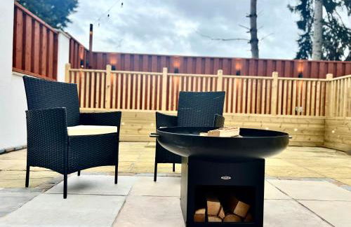 Large House for 21 - Nottingham City - Photo 2