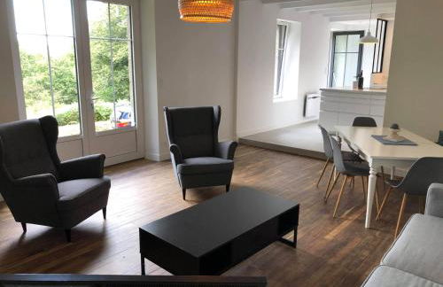 Maison 2 Ch - 5 Pers - au coeur du Château de Bothané - Foto 9