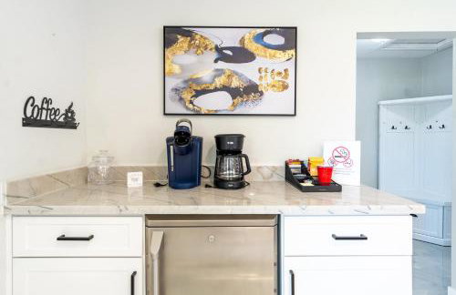 Hollywood Paradise Luxury 4BR 3BA Home and Outdoor Fun with Heated Pool - Foto 24