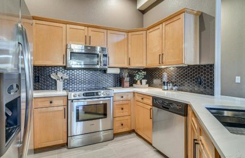 WFH Setup and Garage Parking! Modern Denver Condo - Foto 11