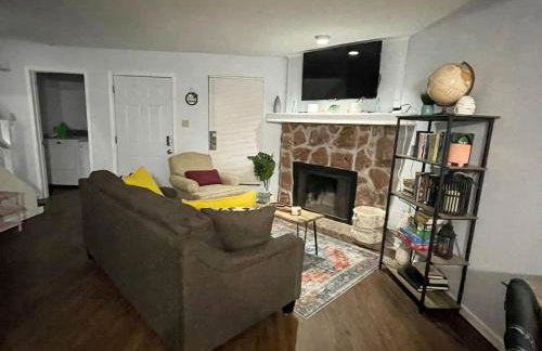 Cozy 2BR 2BA apt close to Siegen & Womans - Foto 1