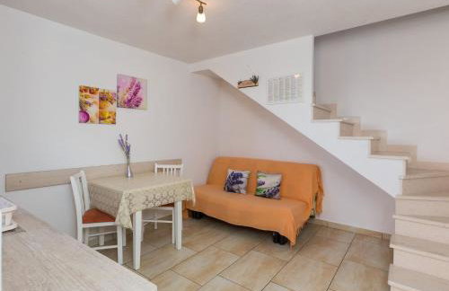 Apartments Lovro - Duplex One Bedroom Apartment with Terrace and Partial Sea View 1 - Foto 10