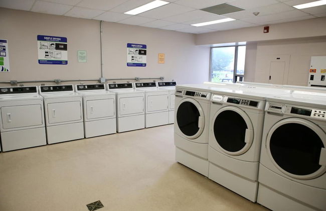 Residence & Conference Centre - Hamilton - Photo 7