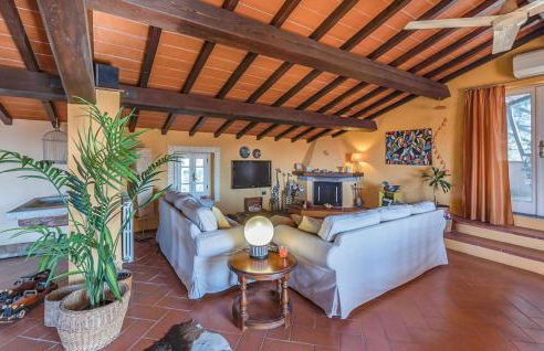 Awesome Home In Quiesa - Foto 6