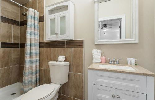 Fully Furnished Condos Near St Charles - Foto 134