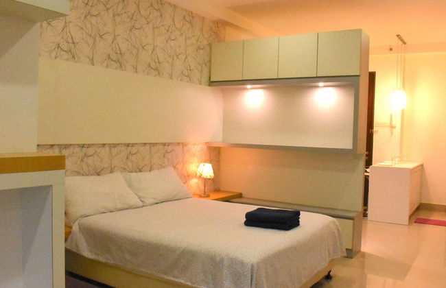 Shaftsbury Residences by Superhost - Photo 4