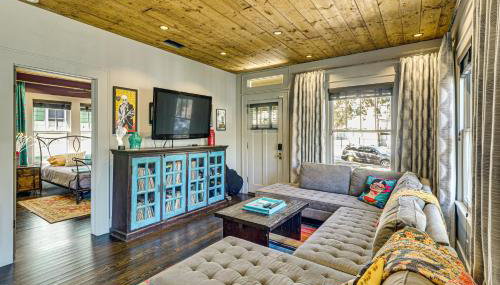 Walk to SoCo: Home w/ Decks & City Views in Austin - Foto 5