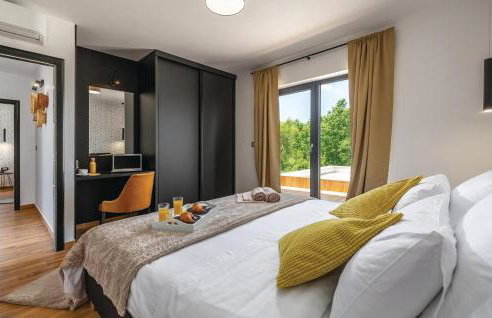 Stunning Home In Sivati - Photo 45