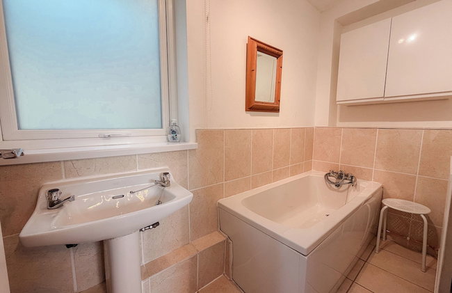 Maytree Cottage - 4 Bedroom Holiday Home - Tenby - Foto 49