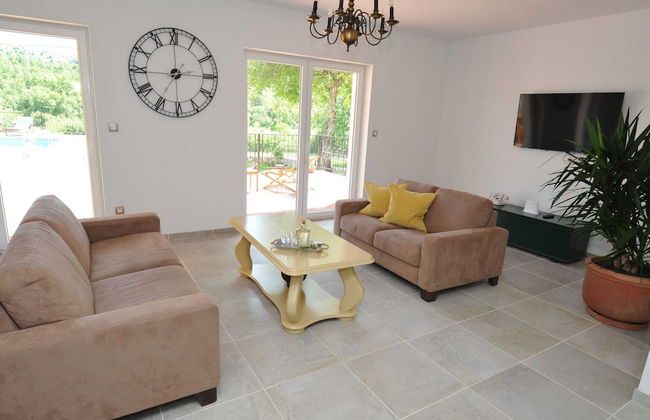 Villa in Tijarica With Private Pool - Foto 13