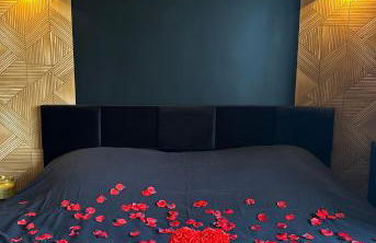 Le Temple - Love Room au coeur des remparts - Foto 14