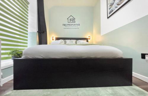 Dashing and Distinctive Dwelling w Rooftop Garden - Foto 20