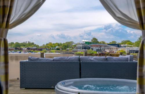 Lake View with Private Hot Tub at Tattershall Lakes - Foto 2