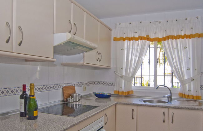Spacious 2 Bed Apartment in Calahonda - Foto 6