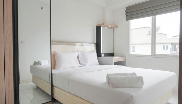 Homey and Minimalist 2BR at Podomoro Golf View Apartment - Photo 3, Chambre