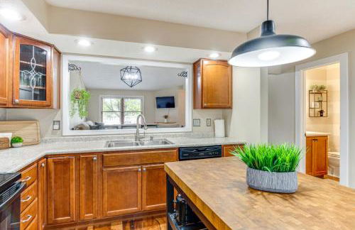 14 Mi to Dtwn Indy Family Gem with Yard - Foto 8