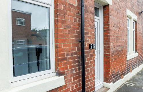 2 BR Home Perfect for Short and Long Term Stay - Foto 50