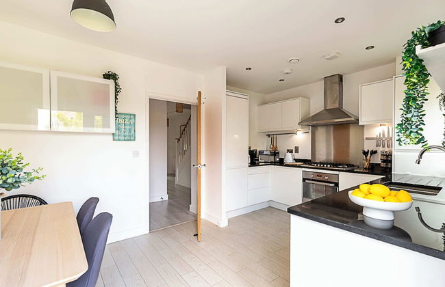 Semi-detached House With Modern Bespoke Interior - Foto 9