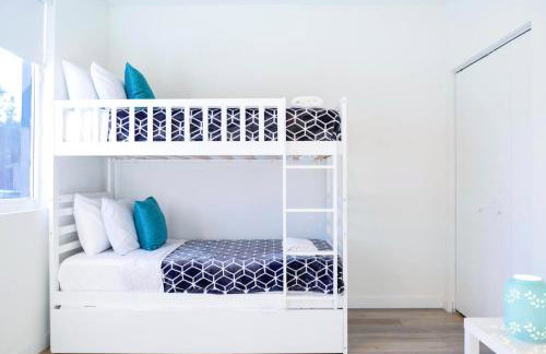 Entire House with Free Parking at North Miami! - Foto 14