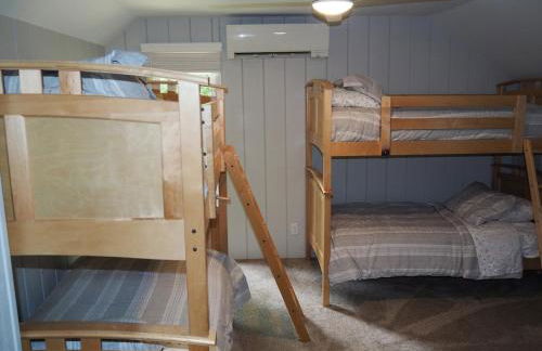 Lorlee - A Large and Luxurious Lakefront Cottage! - Foto 48