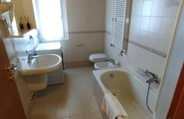 The Fairy World - Penthouse with Terrace Lake view and Pool - Photo 27