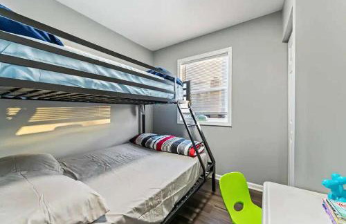 Newly remodeled Near Lake 4BR Hot Tub Navy Family home - Foto 42