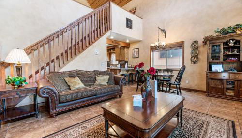 Boulder Bay Park Lakefront - Across the street from the lake and Boulder Bay Park! Hot tub! - Foto 4