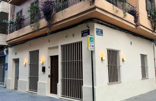 Mimi's Apartment in En Corts - Photo 2