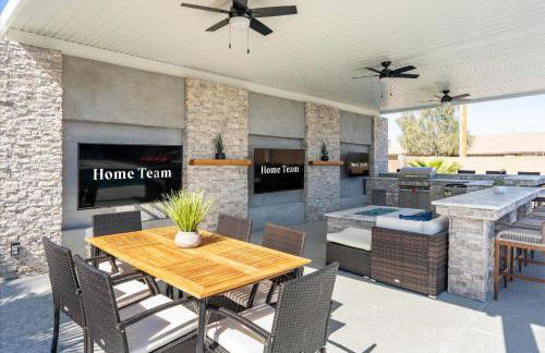 Backyard Oasis Heated Pool Game Room Gazebo - Foto 20