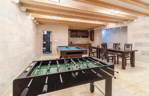 Luxury Stone Villa Nevija with heated pool - Photo 2