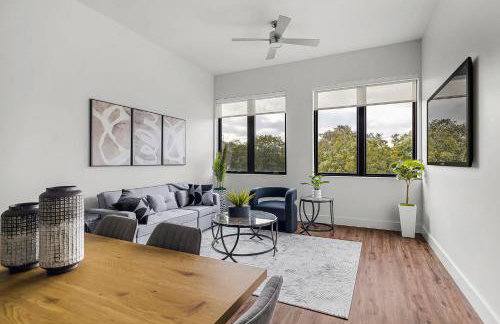 Upstay New Renos Spacious Apartment near SoCo - Foto 8