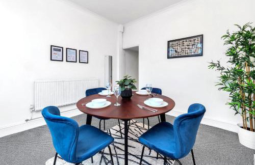 Cozy 2 Bedroom Chorlton House With Parking - Foto 5