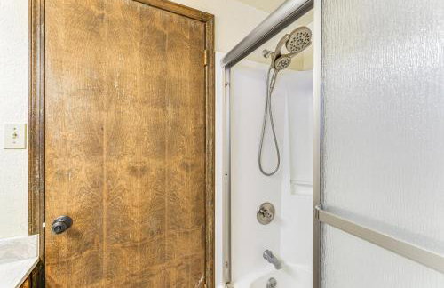 Walk to Lake & Trails: Angel Fire Home w/ Deck! - Foto 16