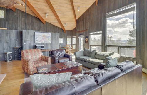 Panoramic Mountain-View Retreat with Hot Tub and Deck! - Foto 11