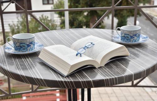 KyMa Studios and Suites - Photo 4