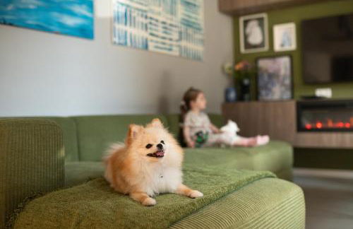 HOUSE 756 MAINZ - DESIGN-FERIENHAUS, 4 Schlafzimmer, 3 Bäder, SAUNA & Kamin - Foto 5