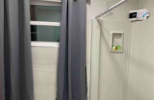 Apartment in Daytona Beach 1BR 1Bath Centrally Located - Photo 9