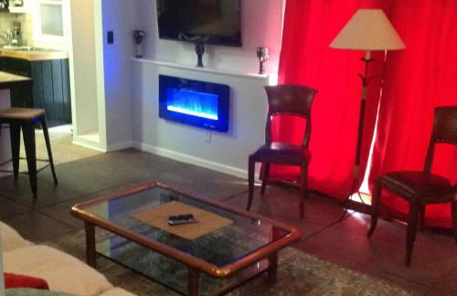 Serene mountain getaway, Hot Tub, Sauna, Lake View, Swim, Fish, Hiking, EV plugin - Foto 14